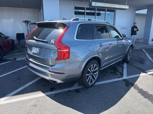 Used 2019 Volvo XC90 T6 Momentum w/ Advanced Package image 4