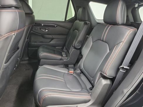 Certified 2023 Honda Pilot TrailSport image 11