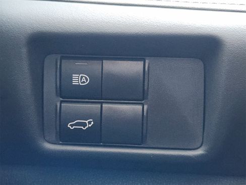 Used 2022 Toyota Highlander XLE image 22