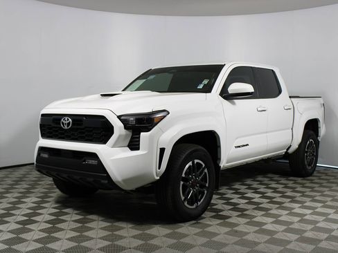 Used 2024 Toyota Tacoma TRD Sport image 26
