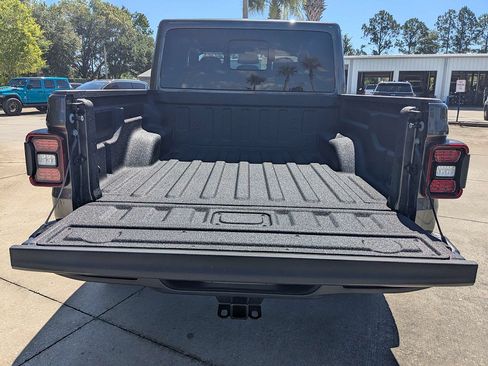 New 2026 Jeep Gladiator Mojave AWD/4WD image 12
