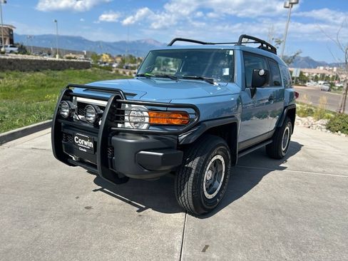 Used 2014 Toyota FJ Cruiser 4WD w/ Trail Teams Ultimate Edition image 3
