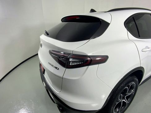 New 2025 Alfa Romeo Stelvio Sprint image 17