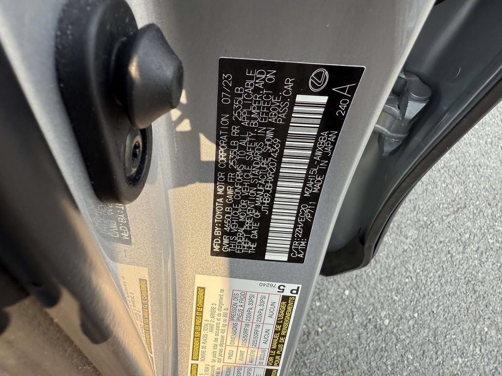 Used 2024 Lexus UX 250h F Sport AWD/4WD image 31