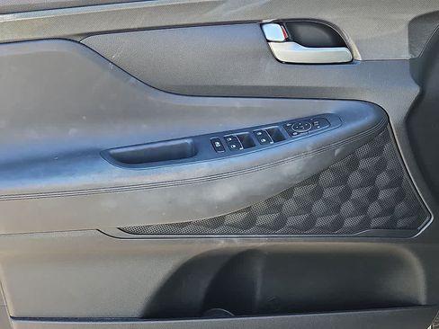 Used 2023 Hyundai Santa Fe SEL FWD image 11
