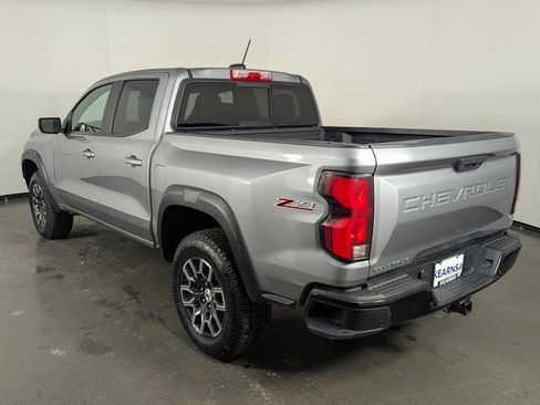 Used 2023 Chevrolet Colorado Z71 w/ Z71 Convenience Package 2 image 6