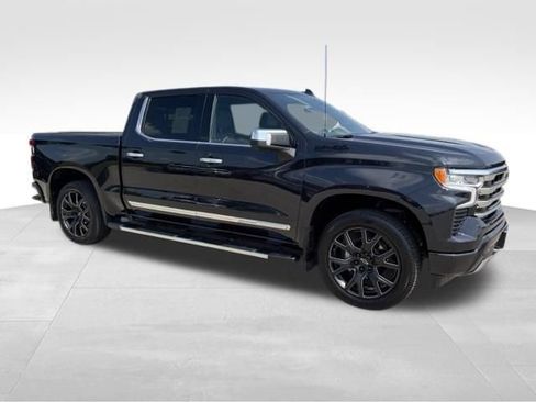 Certified 2023 Chevrolet Silverado 1500 High Country w/ High Country Premium Package AWD/4WD image 8