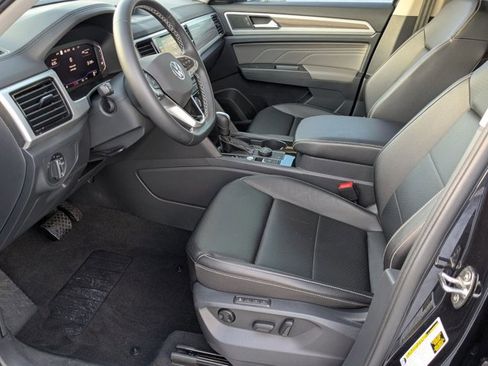 Used 2023 Volkswagen Atlas SEL image 16