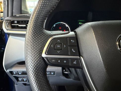 Used 2024 Toyota Sienna XSE AWD/4WD image 22