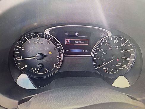 Used 2017 Nissan Altima 2.5 SR image 7