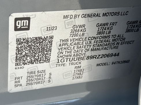 Used 2024 GMC Sierra 1500 SLE w/ Preferred Package AWD/4WD image 34