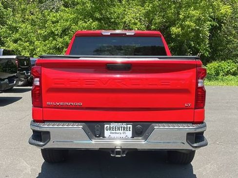 Used 2024 Chevrolet Silverado 1500 LT AWD/4WD image 5