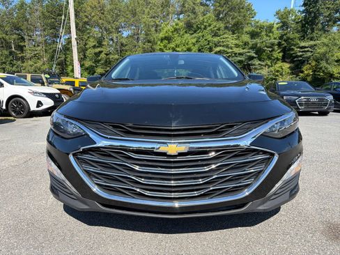 Used 2021 Chevrolet Malibu LT FWD image 2