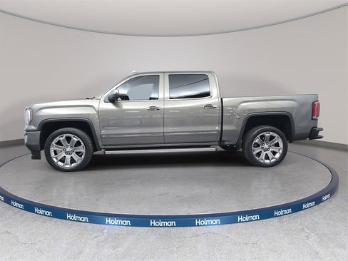 Used 2017 GMC Sierra 1500 Denali w/ Denali Ultimate Package image 9