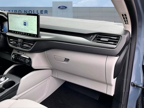 New 2026 Ford Escape Base image 29