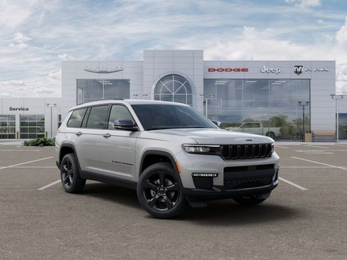 New 2025 Jeep Grand Cherokee L Limited w/ Black Appearance Package image 5