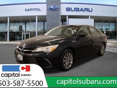 Used 2017 Toyota Camry XLE w/ Moonroof Package FWD image 7