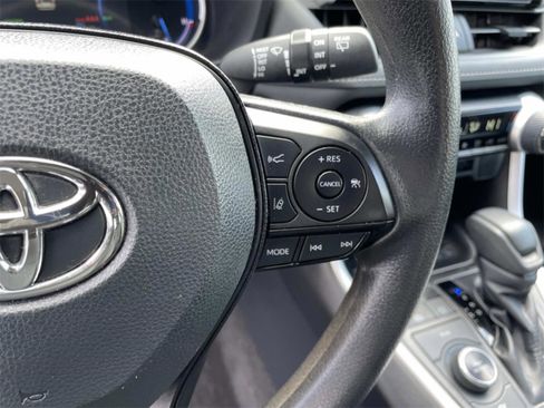 Used 2023 Toyota RAV4 XLE image 25