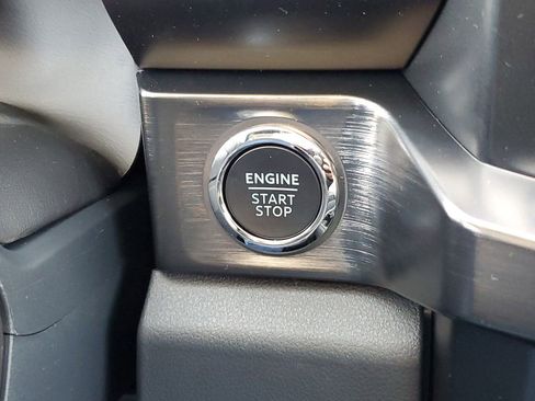 New 2026 Ford F250 Lariat w/ Black Appearance Package image 28