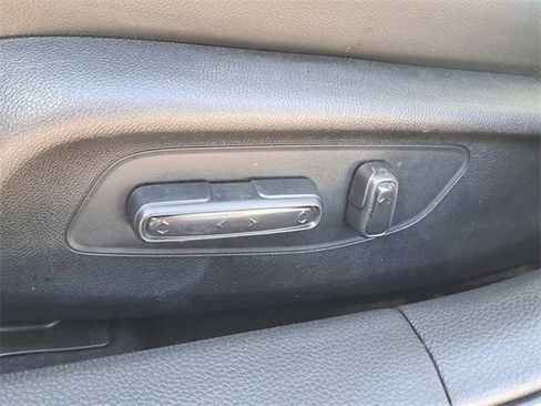 Used 2022 Honda Civic Touring image 18