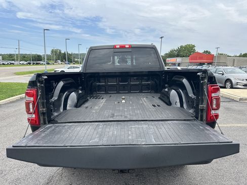 Used 2022 RAM 2500 Laramie AWD/4WD image 9