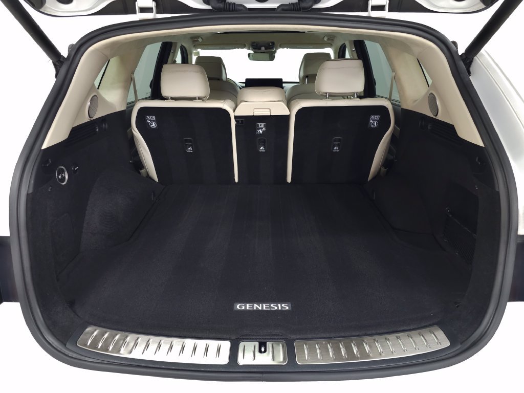Used 2024 Genesis GV80 3.5T w/ Prestige Package AWD/4WD image 9