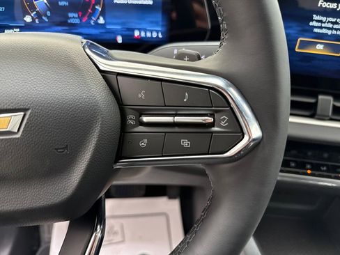 New 2026 Chevrolet Equinox LT w/ Convenience Package II image 23