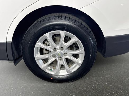 Used 2018 Chevrolet Equinox LT FWD image 30