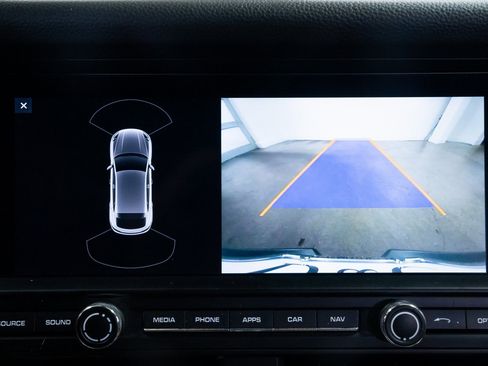 Used 2019 Porsche Macan image 14