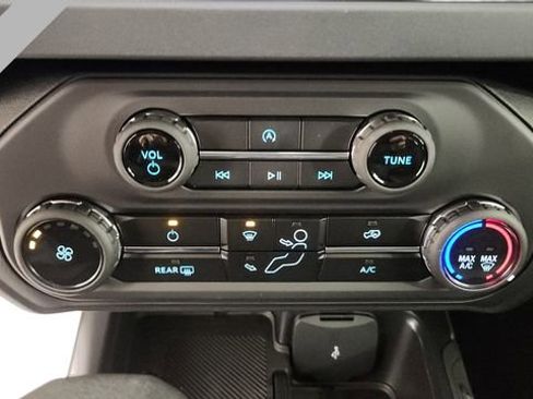 New 2025 Ford Bronco 4-Door AWD/4WD image 16