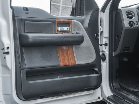 Used 2004 Ford F150 Lariat image 41