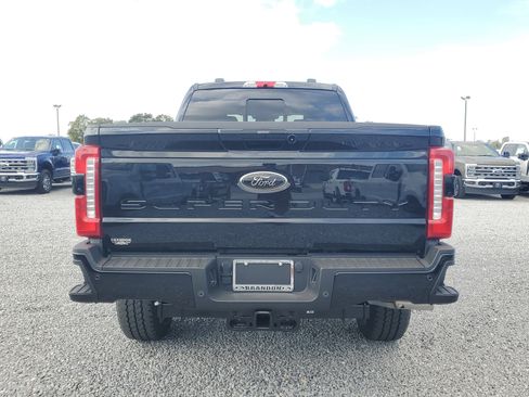 New 2026 Ford F250 Lariat w/ Black Appearance Package AWD/4WD image 9
