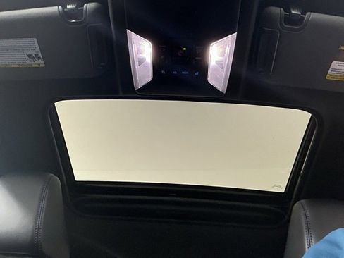 Used 2022 Toyota RAV4 XSE image 38