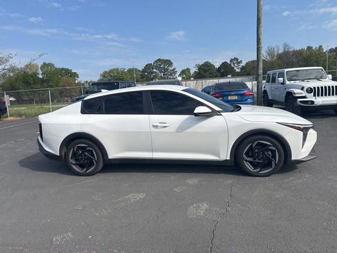 Used 2025 Kia K4 EX image 4