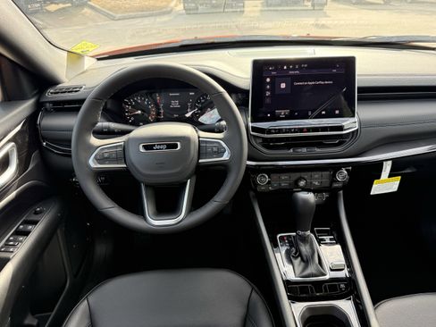 New 2026 Jeep Compass Latitude AWD/4WD image 11