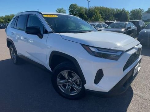 Certified 2025 Toyota RAV4 LE AWD/4WD image 8
