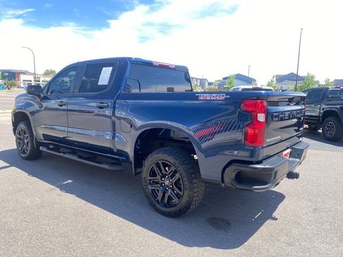 Used 2023 Chevrolet Silverado 1500 Custom Trail Boss AWD/4WD image 3