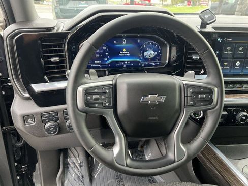 Used 2023 Chevrolet Silverado 1500 RST w/ Z71 Off-Road Package image 11