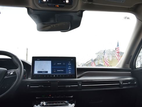 Used 2024 Lincoln Corsair Reserve w/ Equipment Group 201A image 32