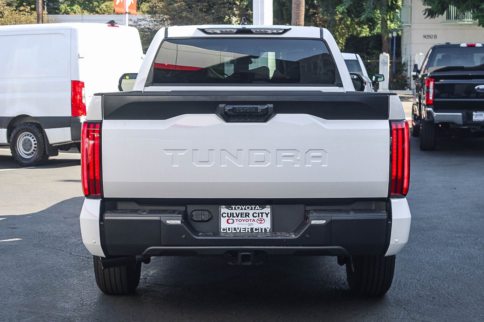 New 2026 Toyota Tundra SR5 w/ SR5 Convenience Package RWD image 8
