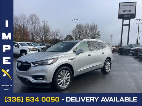 Used 2019 Buick Enclave Essence image 1