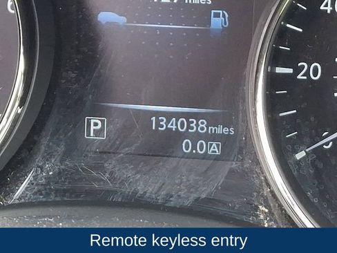 Used 2015 Nissan Rogue SV image 6