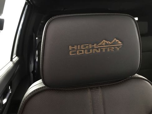 New 2026 Chevrolet Suburban High Country w/ Sun And Tow Package image 28