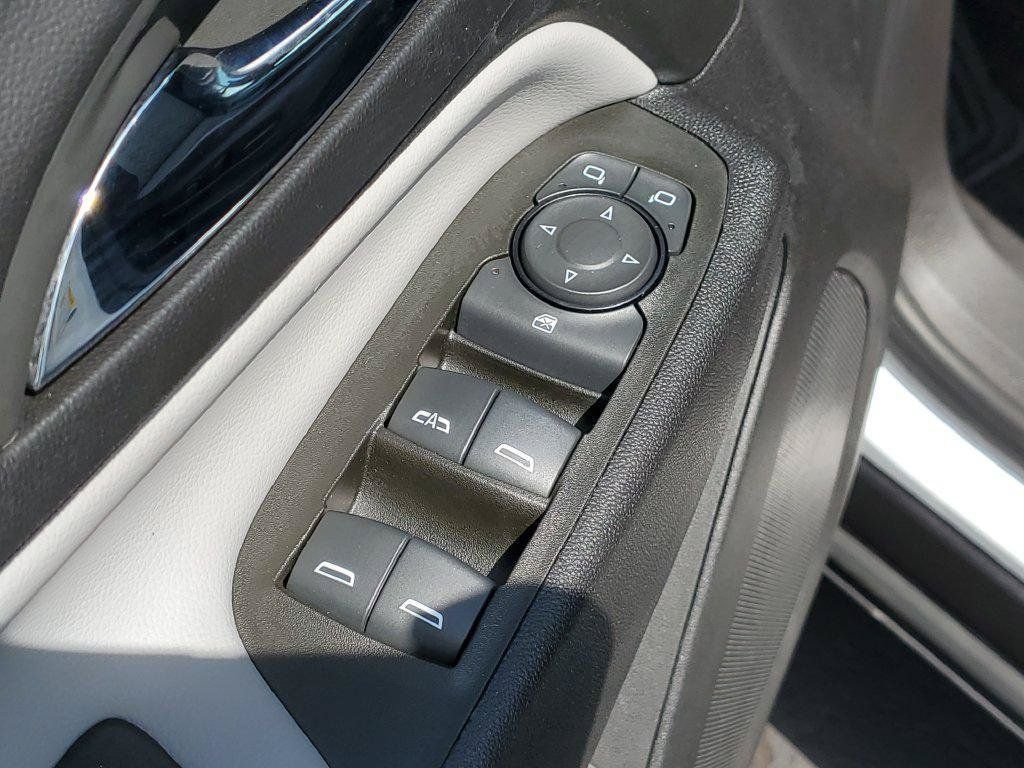Used 2024 Chevrolet Equinox LT FWD image 22