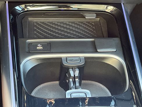 Certified 2025 Mercedes-Benz GLA 250 image 34