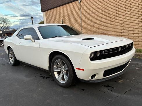 Used 2016 Dodge Challenger SXT w/ Sound Group image 14
