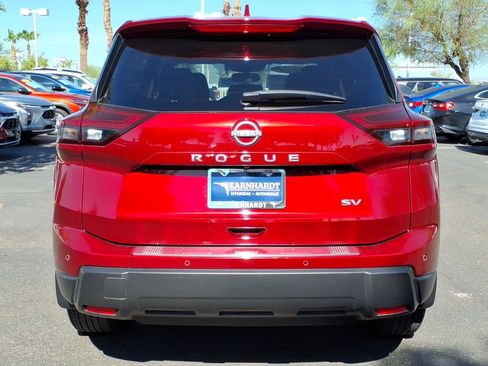 Used 2024 Nissan Rogue SV FWD image 4