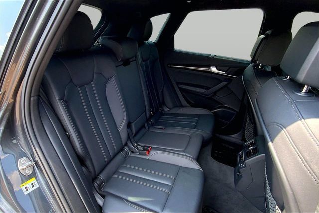 Used 2023 Audi SQ5 Prestige AWD/4WD image 19