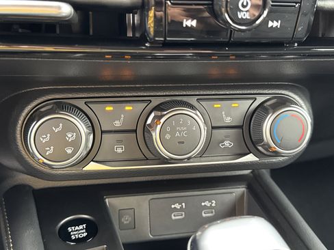 New 2025 Nissan Kicks SV w/ SV Premium Package image 26