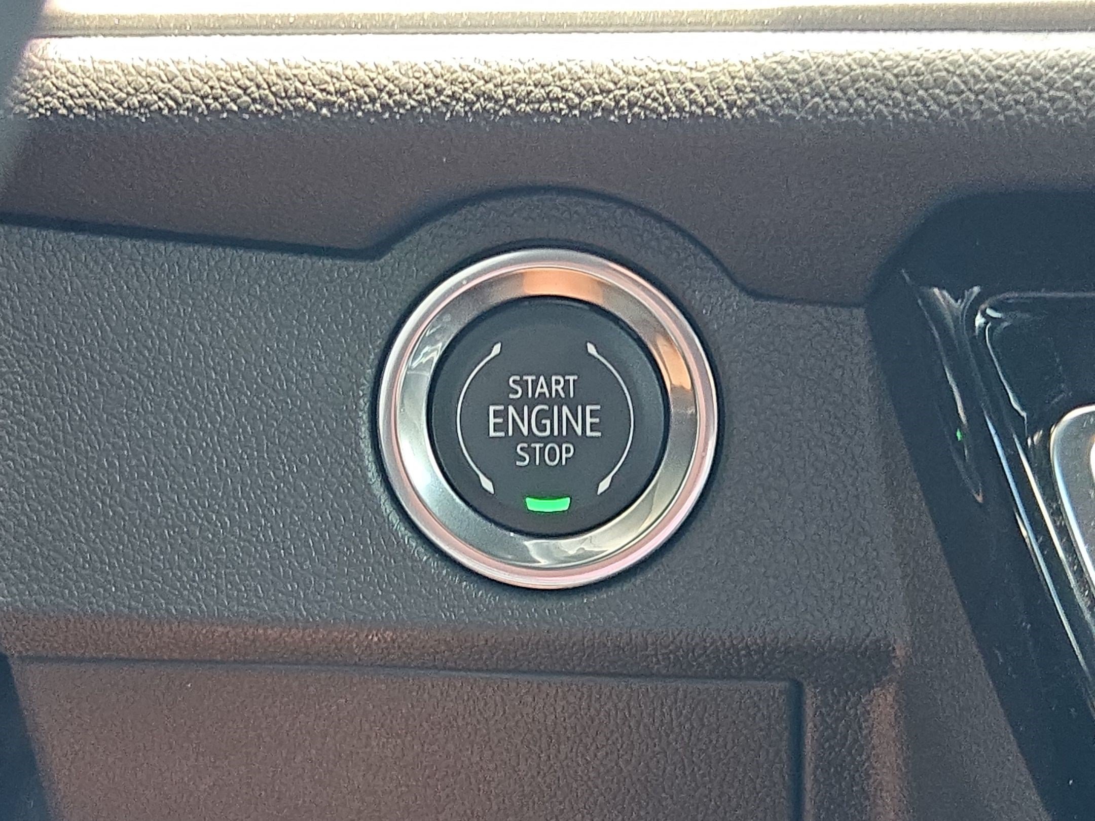 Used 2026 Chevrolet Traverse LT w/ Driver Confidence Package FWD image 19